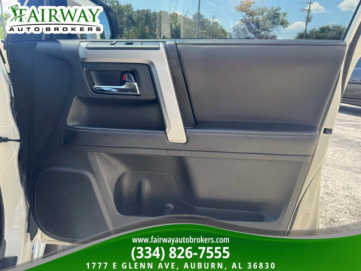 Used 2019 Toyota 4Runner Limited AWD/4WD image 30