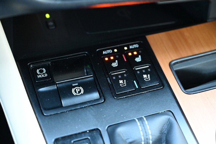 Used 2022 Lexus RX 350 AWD w/ Premium Package image 34