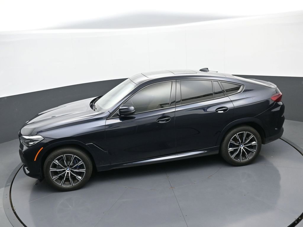 Used 2022 BMW X6 xDrive40i w/ M Sport Package AWD/4WD image 32