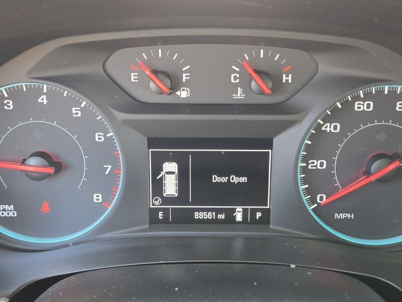 Used 2020 Chevrolet Traverse LT w/ LPO, Cargo Package FWD image 24
