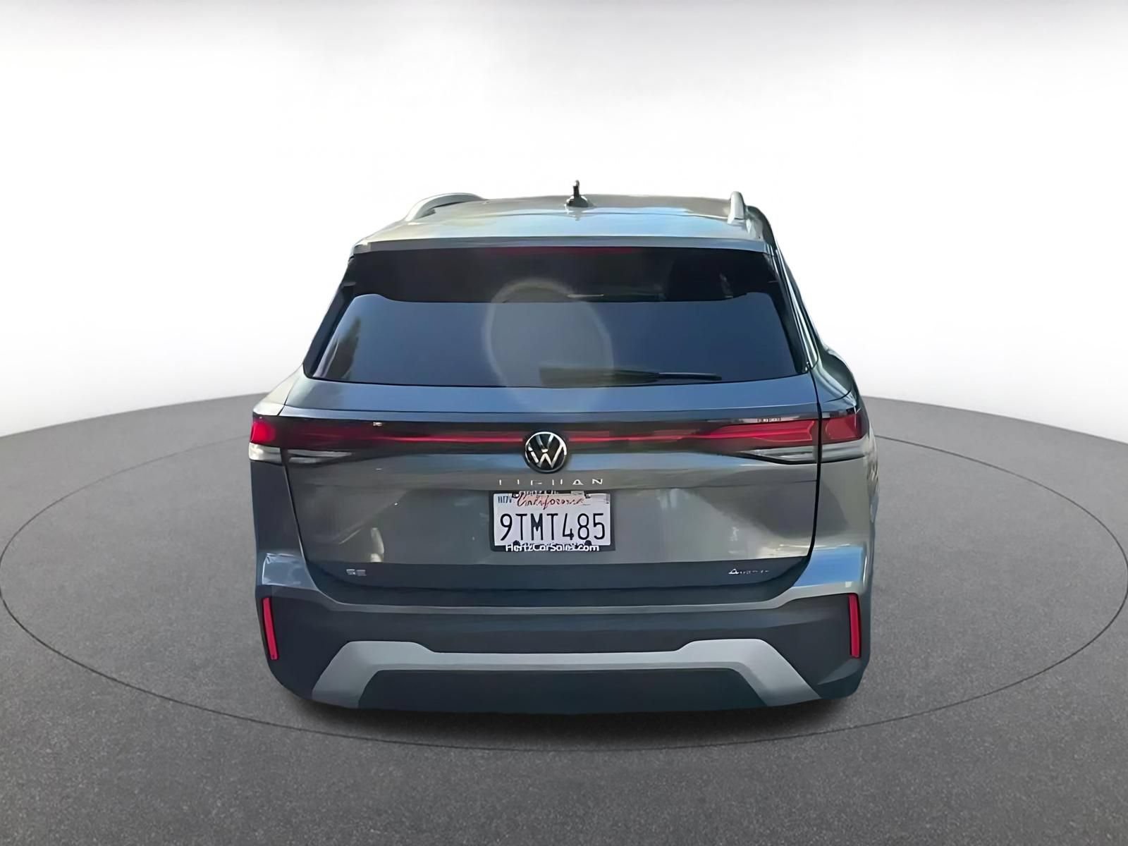 Used 2026 Volkswagen Tiguan SE AWD/4WD image 14