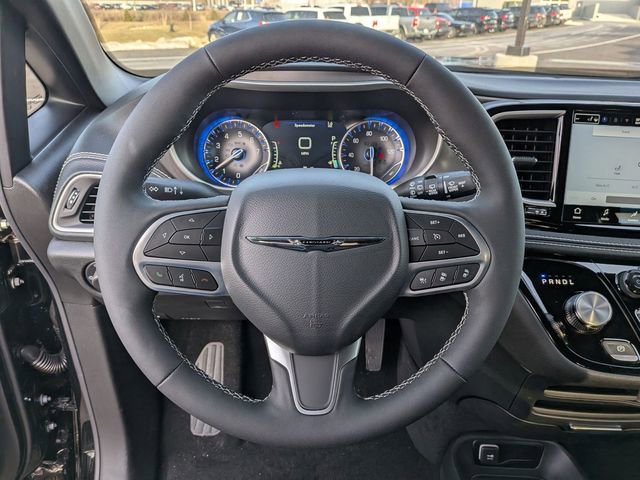 New 2026 Chrysler Pacifica Select image 17