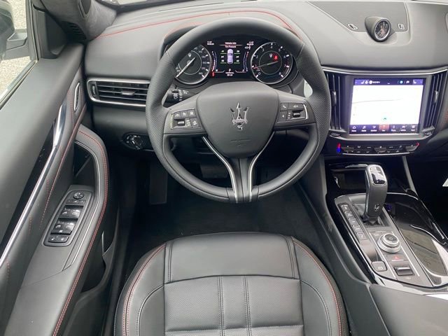 Used 2024 Maserati Levante GT Ultima image 46