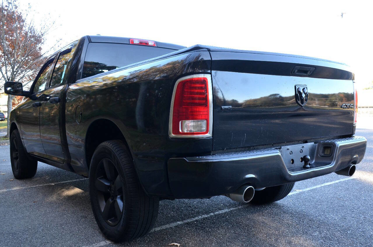 Used 2015 RAM 1500 Express w/ Black Ram 1500 Express Group image 8