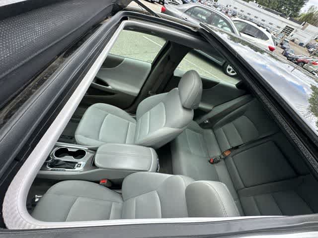 Used 2023 Chevrolet Malibu LT FWD image 6