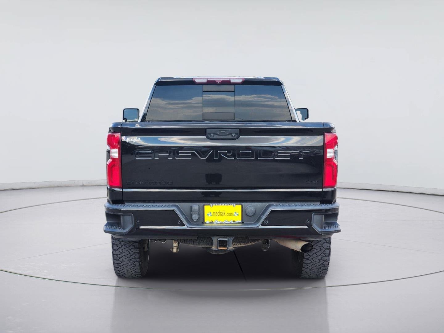 Used 2023 Chevrolet Silverado 2500 LTZ w/ LTZ Plus Package AWD/4WD image 6