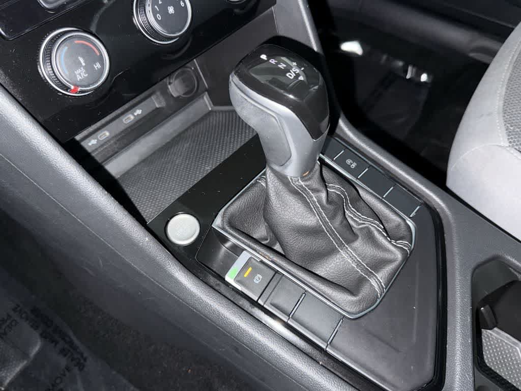 Used 2024 Volkswagen Taos S FWD image 21