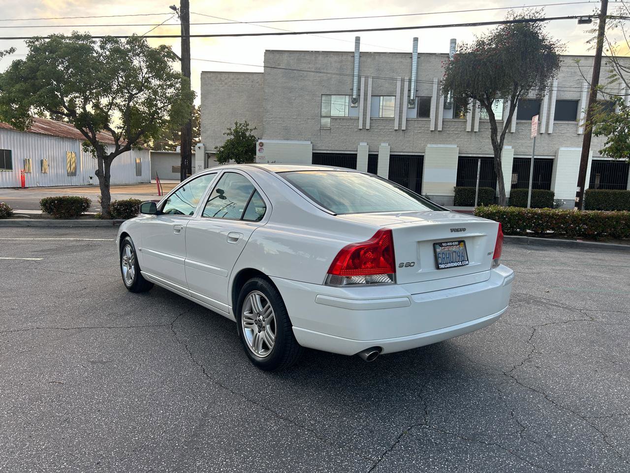 Used 2005 Volvo S60 2.5T image 16