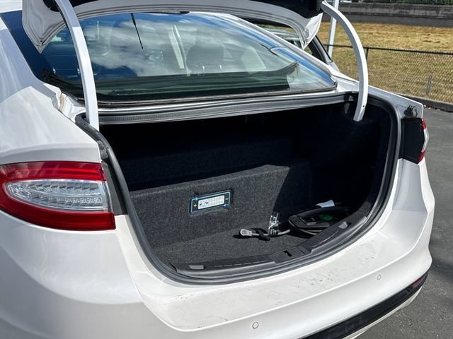 Used 2016 Ford Fusion Energi Titanium FWD image 20