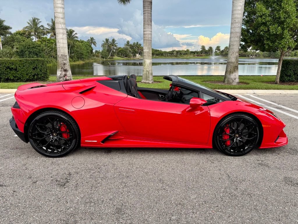 Used 2020 Lamborghini Huracan EVO AWD/4WD image 6