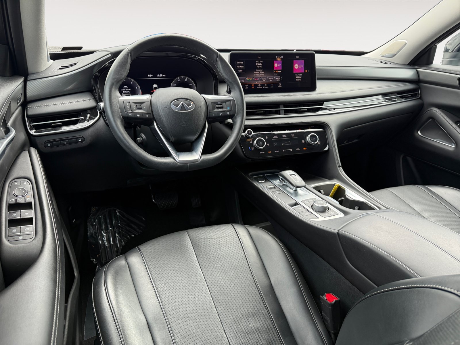 Used 2023 INFINITI QX60 Luxe w/ Vision Package AWD/4WD image 15