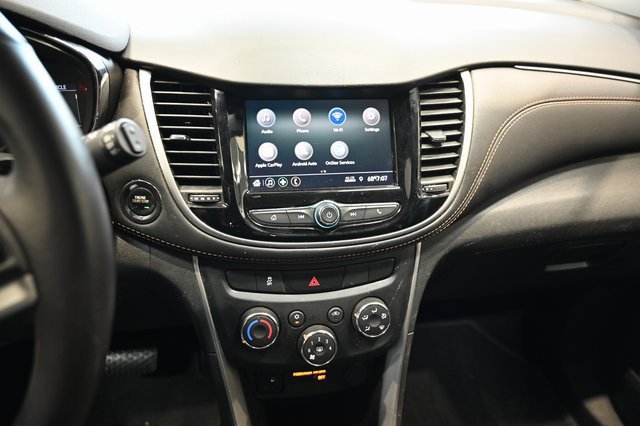 Used 2022 Chevrolet Trax LT w/ Sport Edition image 14