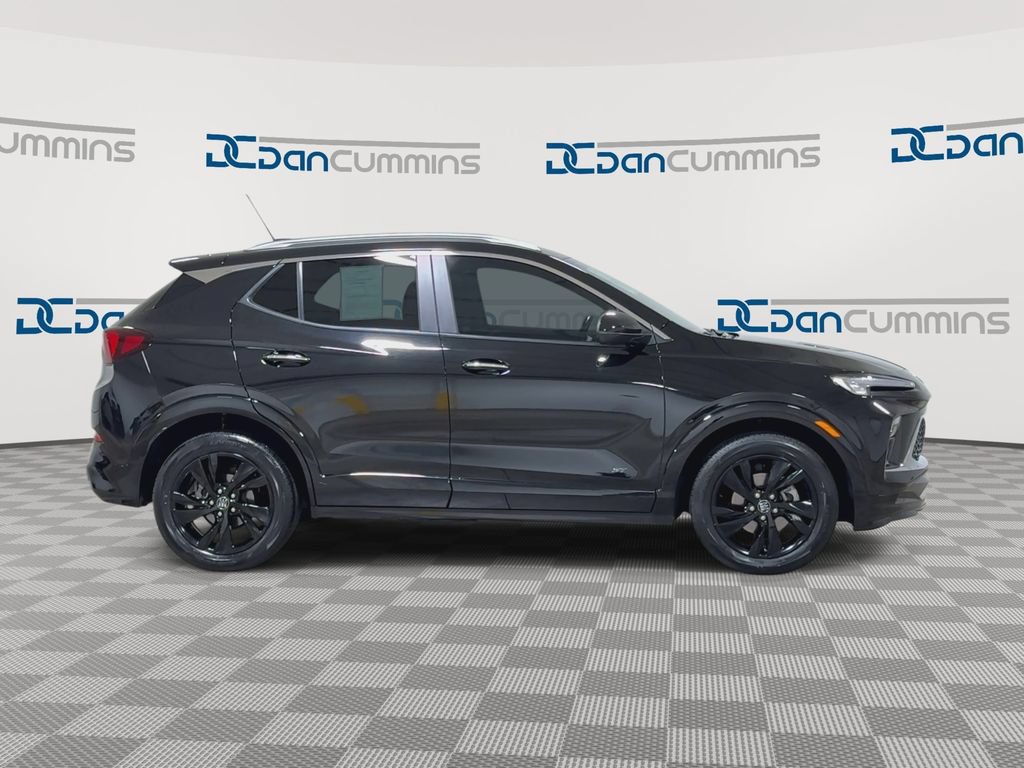 Used 2025 Buick Encore GX Sport Touring FWD image 9