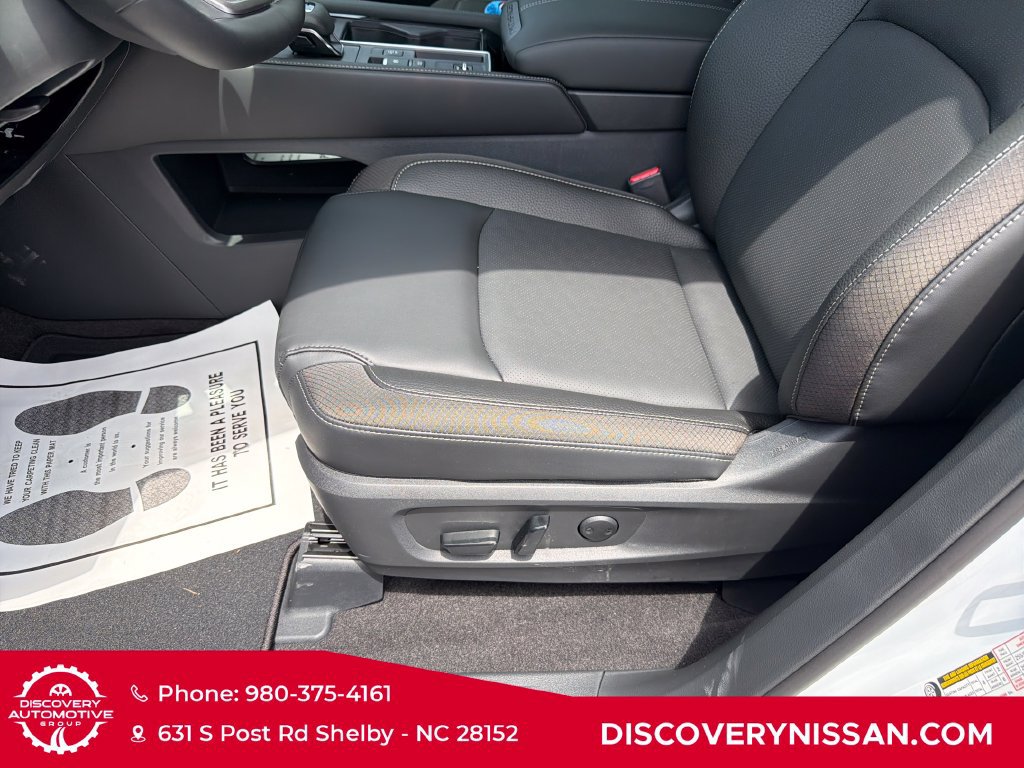 New 2026 Nissan Pathfinder SL FWD image 12