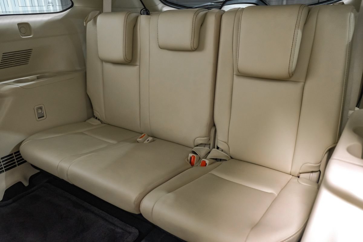 Used 2018 Toyota Highlander XLE FWD image 38