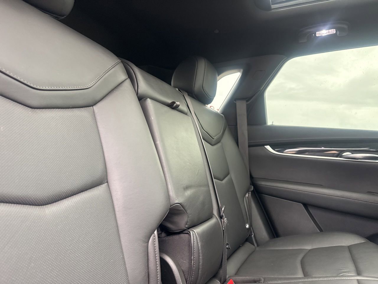 Used 2020 Cadillac XT5 Premium Luxury FWD image 31