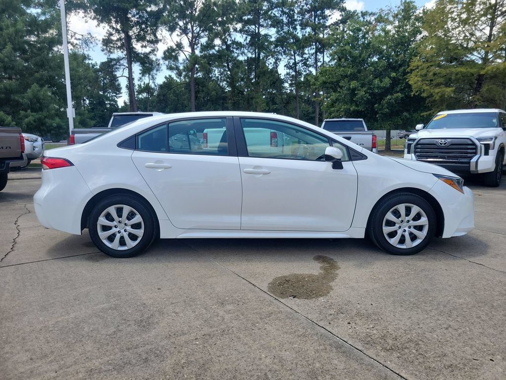 Certified 2024 Toyota Corolla LE FWD image 9