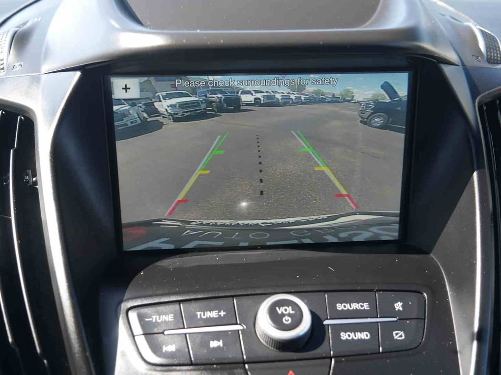 Used 2019 Ford Escape SE image 31