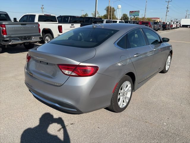 Used 2017 Chrysler 200 Limited Platinum FWD image 6