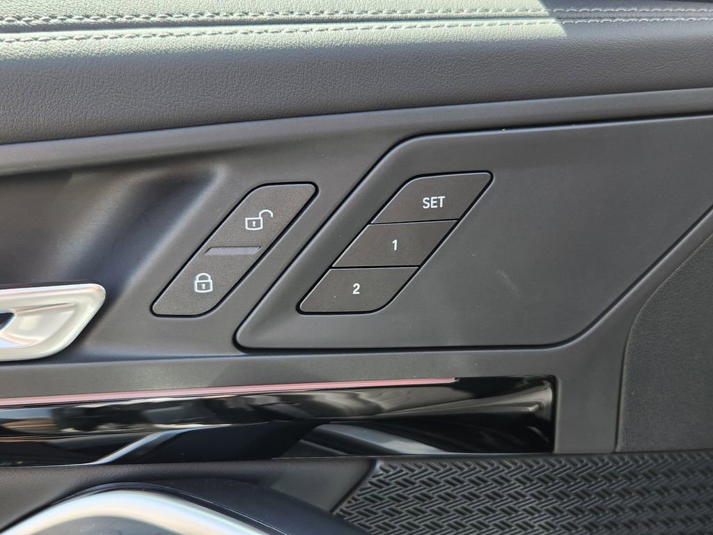 New 2026 BMW X1 xDrive28i w/ Technology Package image 16