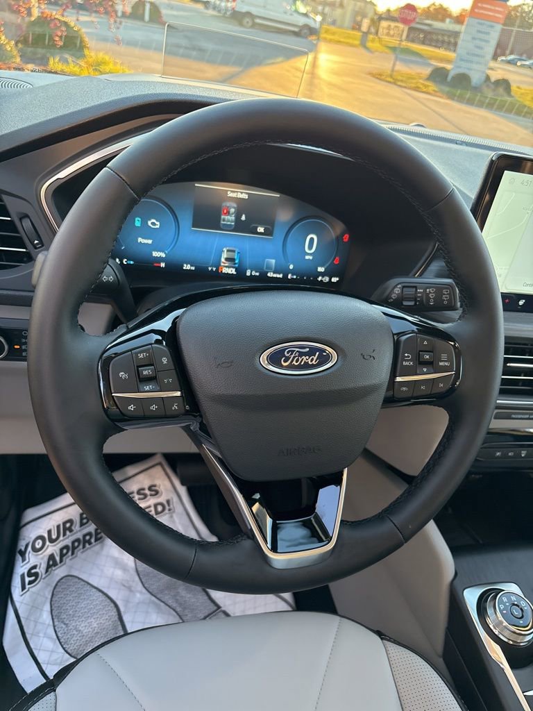 New 2026 Ford Escape SE w/ PHEV Premium Package image 10