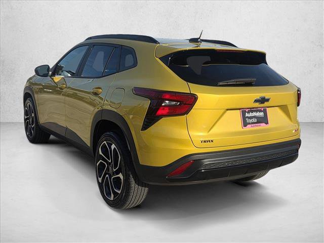 Used 2024 Chevrolet Trax RS w/ Sunroof Package image 8