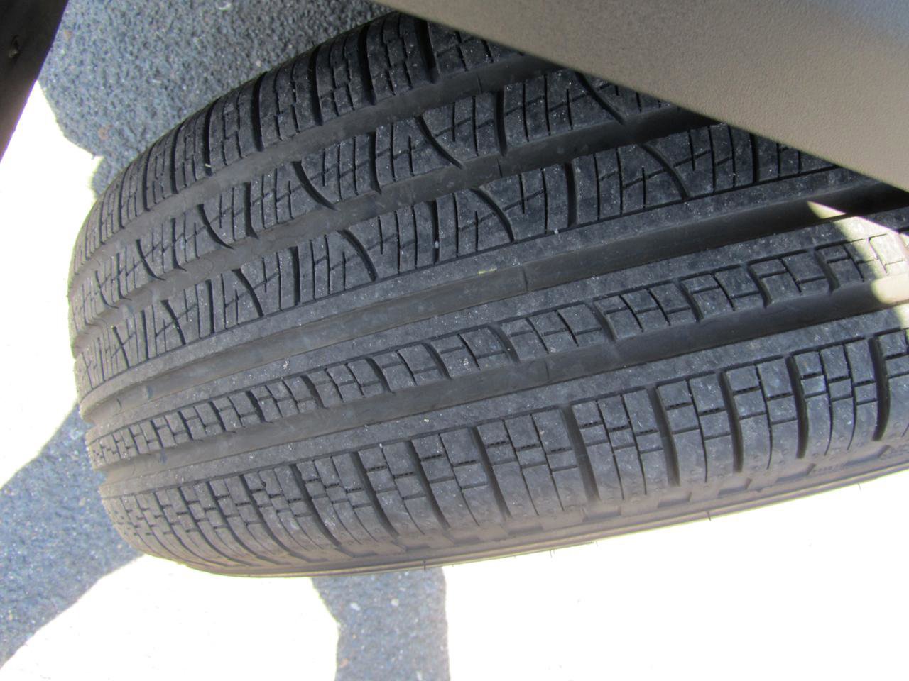 Used 2023 Rivian R1S Adventure image 27