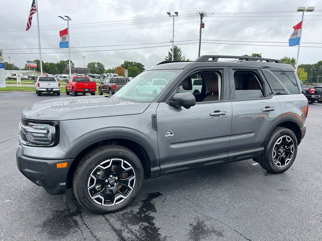 Used 2025 Ford Bronco Sport Outer Banks w/ Outer Banks Tech Package+ AWD/4WD image 3