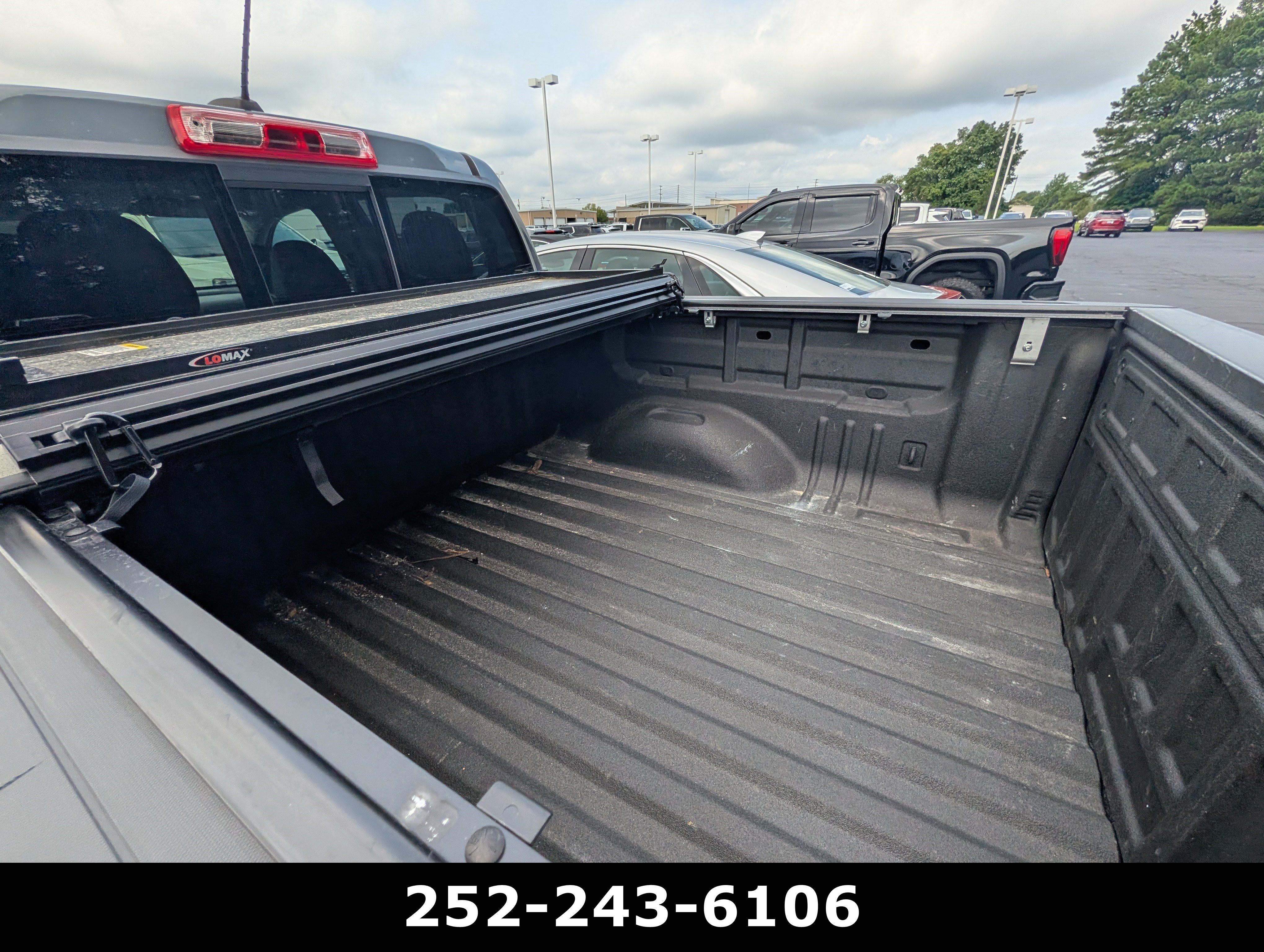 Used 2022 GMC Canyon AT4 w/ Trailering Package AWD/4WD image 12