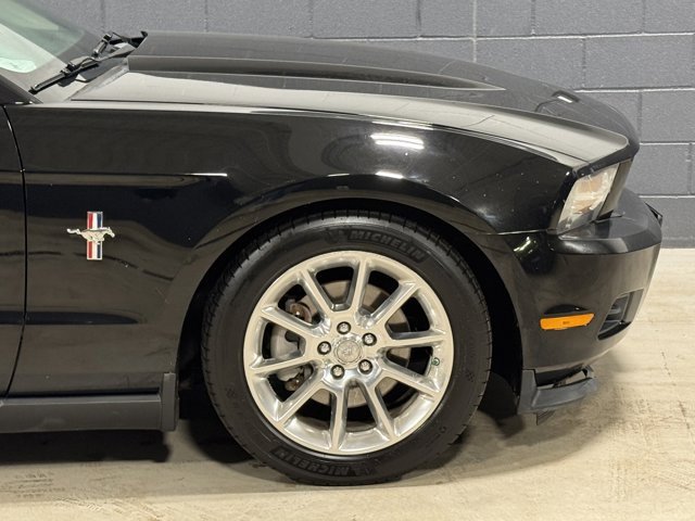 Used 2011 Ford Mustang Premium w/ 202A Rapid Spec Order Code image 4
