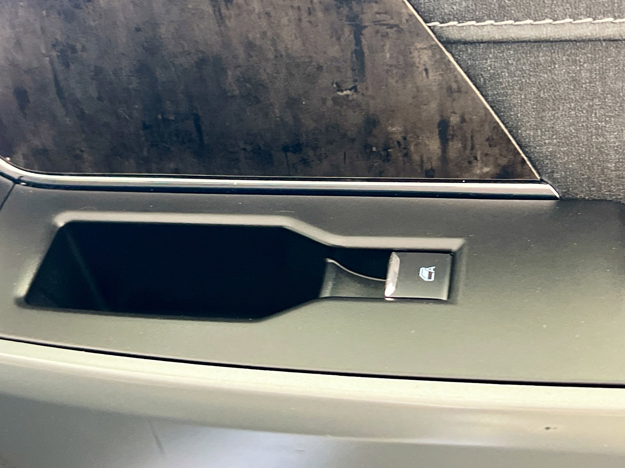 Used 2022 Ford F150 Lariat w/ Equipment Group 502A High image 32