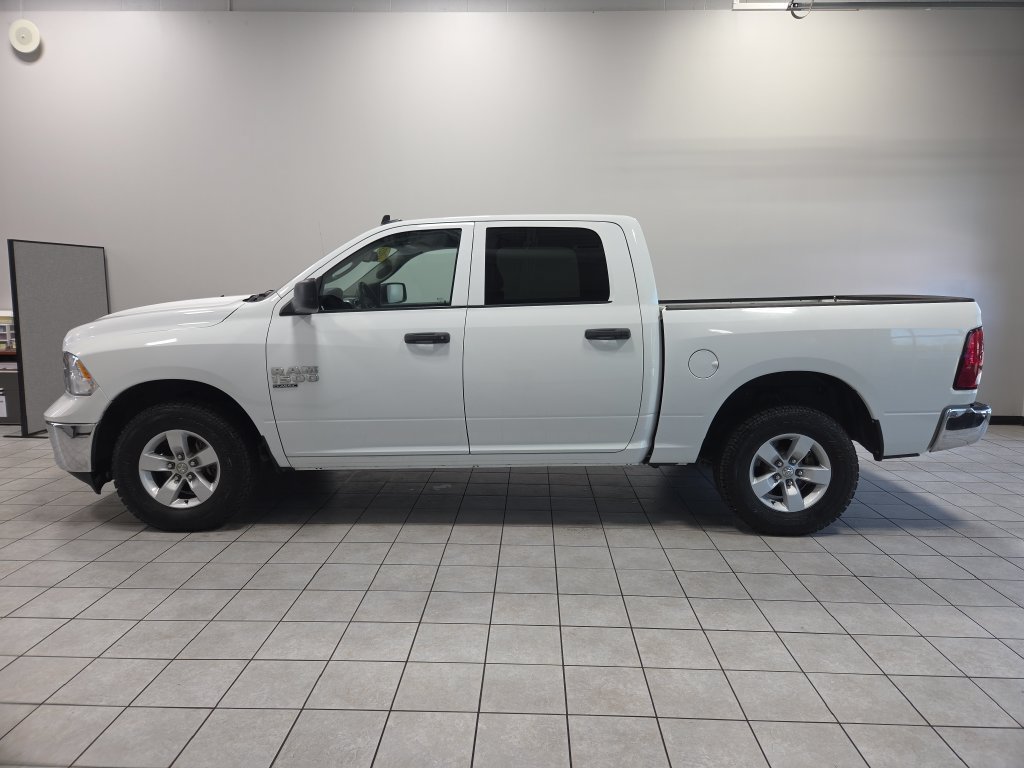 Used 2023 RAM 1500 Classic SLT w/ Electronics Group AWD/4WD image 9