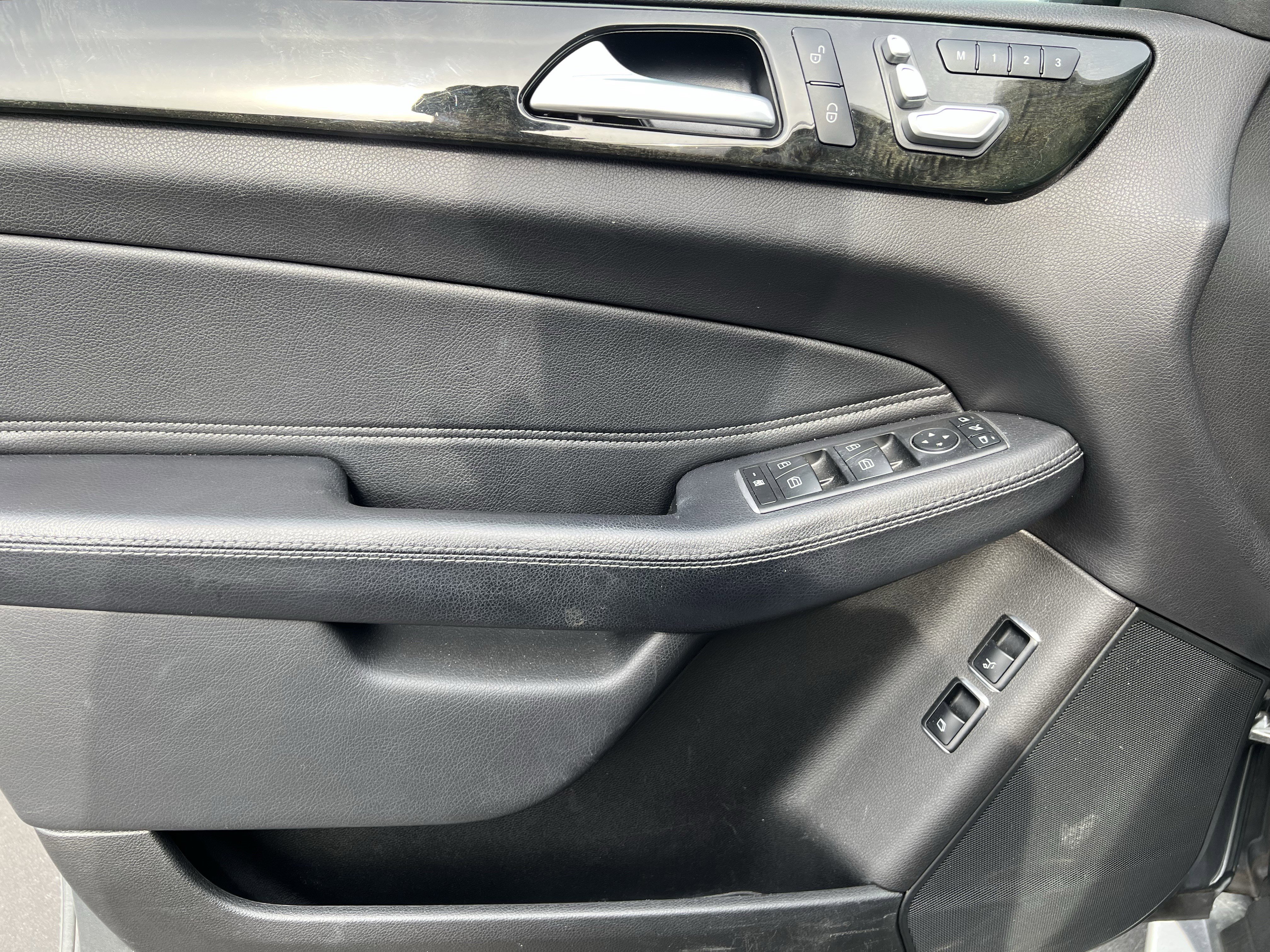 Used 2019 Mercedes-Benz GLS 450 4MATIC image 14