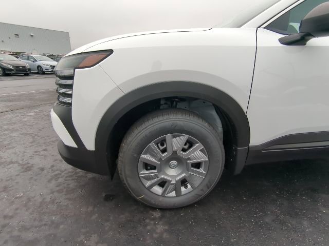 New 2026 Nissan Kicks S FWD image 2