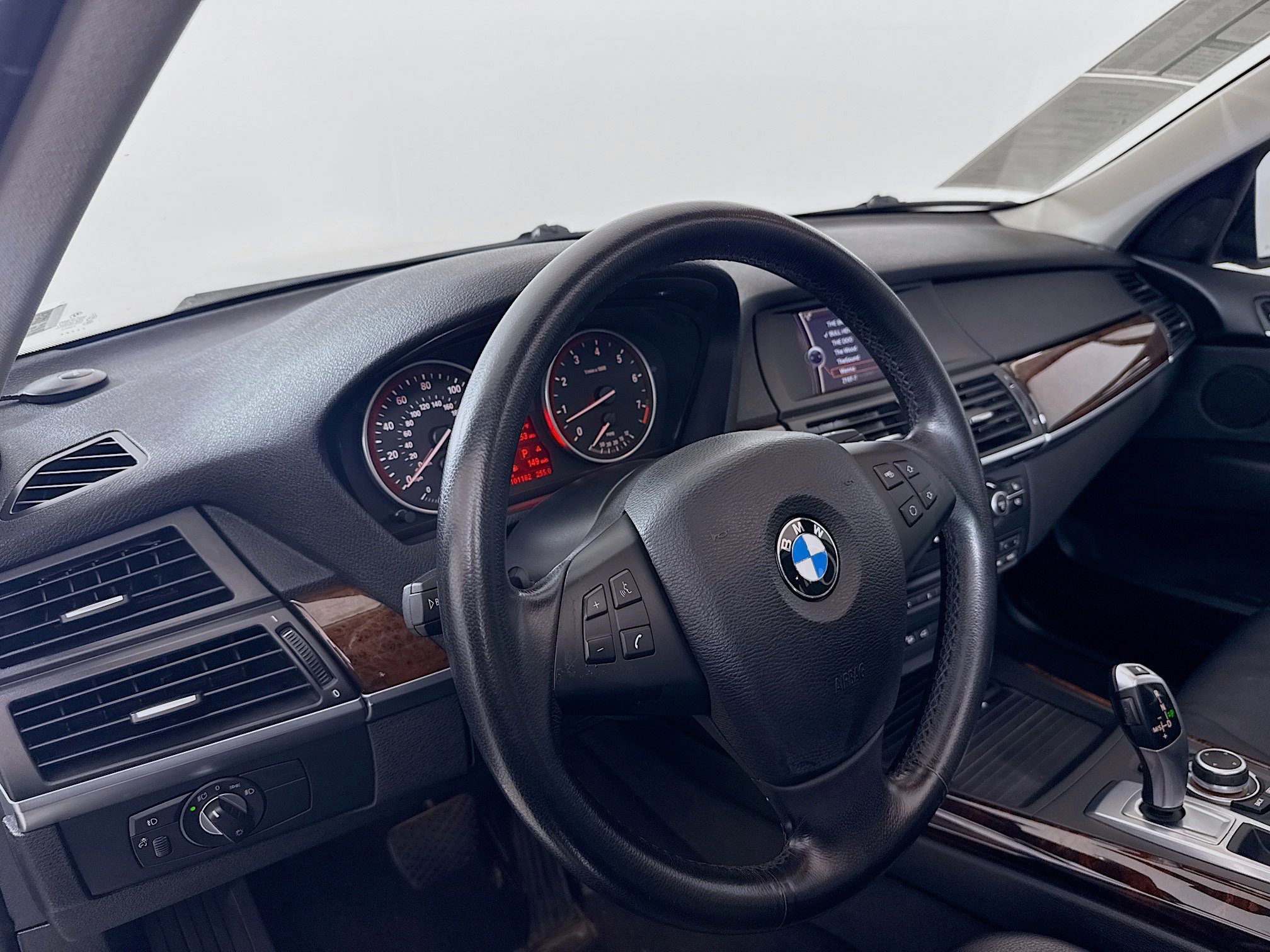 Used 2011 BMW X5 xDrive35i image 9