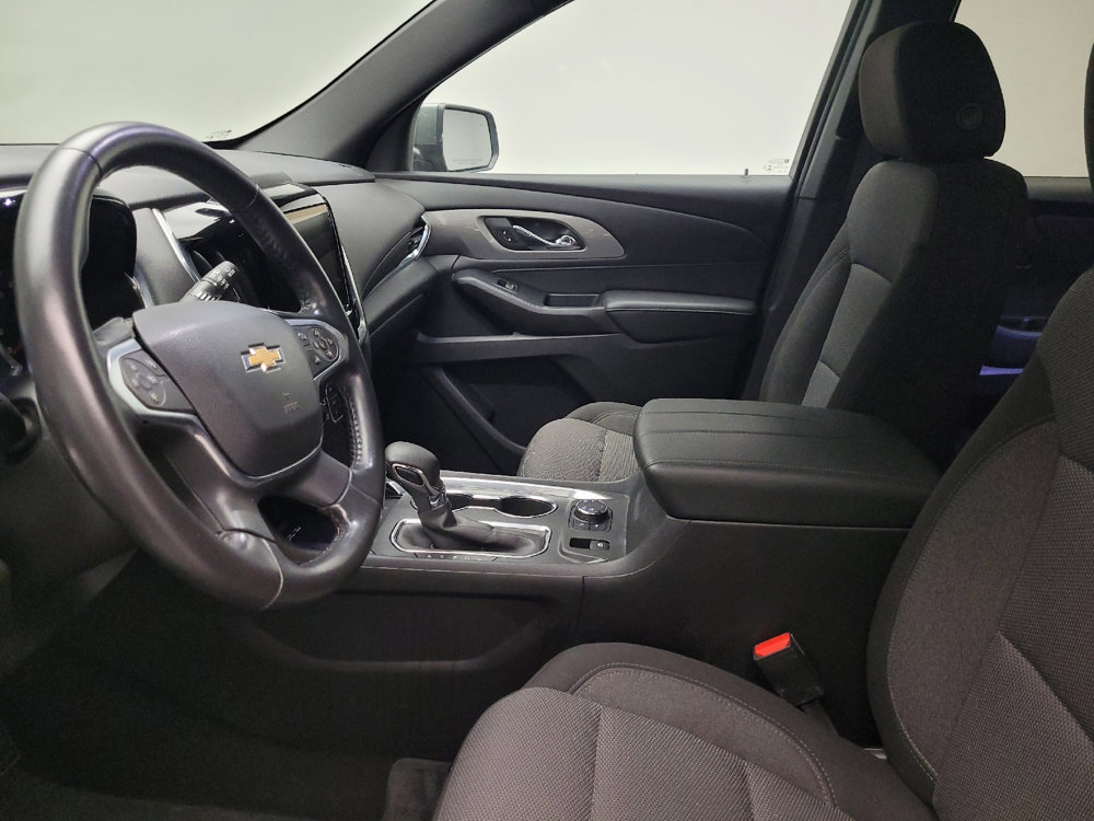 Used 2022 Chevrolet Traverse LT image 17