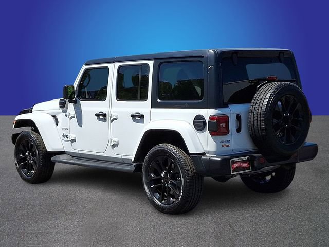Used 2022 Jeep Wrangler Unlimited Sahara w/ Cold Weather Group AWD/4WD image 6
