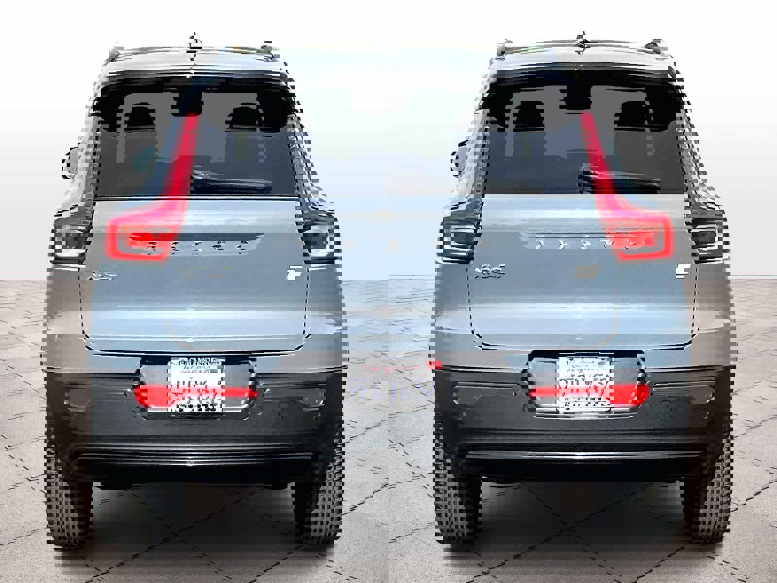 Used 2023 Volvo XC40 Recharge Ultimate AWD/4WD image 6