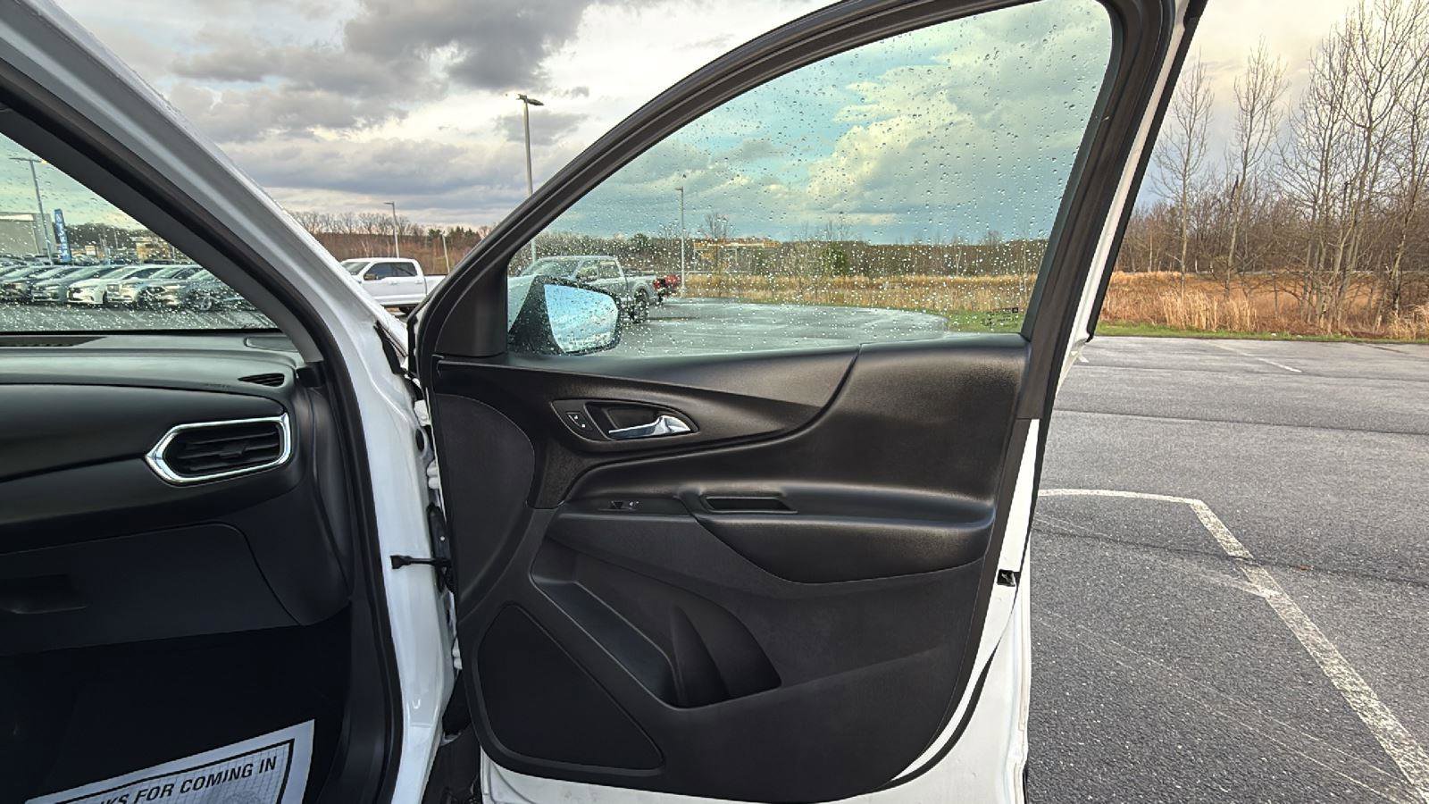 Used 2021 Chevrolet Equinox LT AWD/4WD image 15