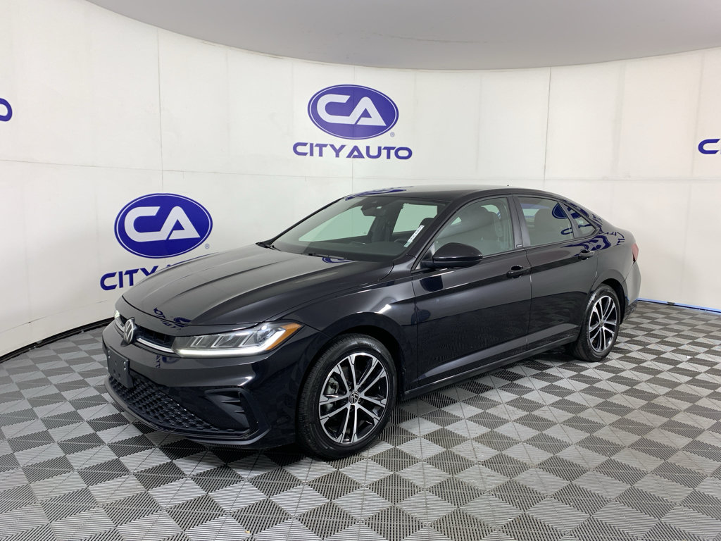 Used 2025 Volkswagen Jetta Sport FWD image 7