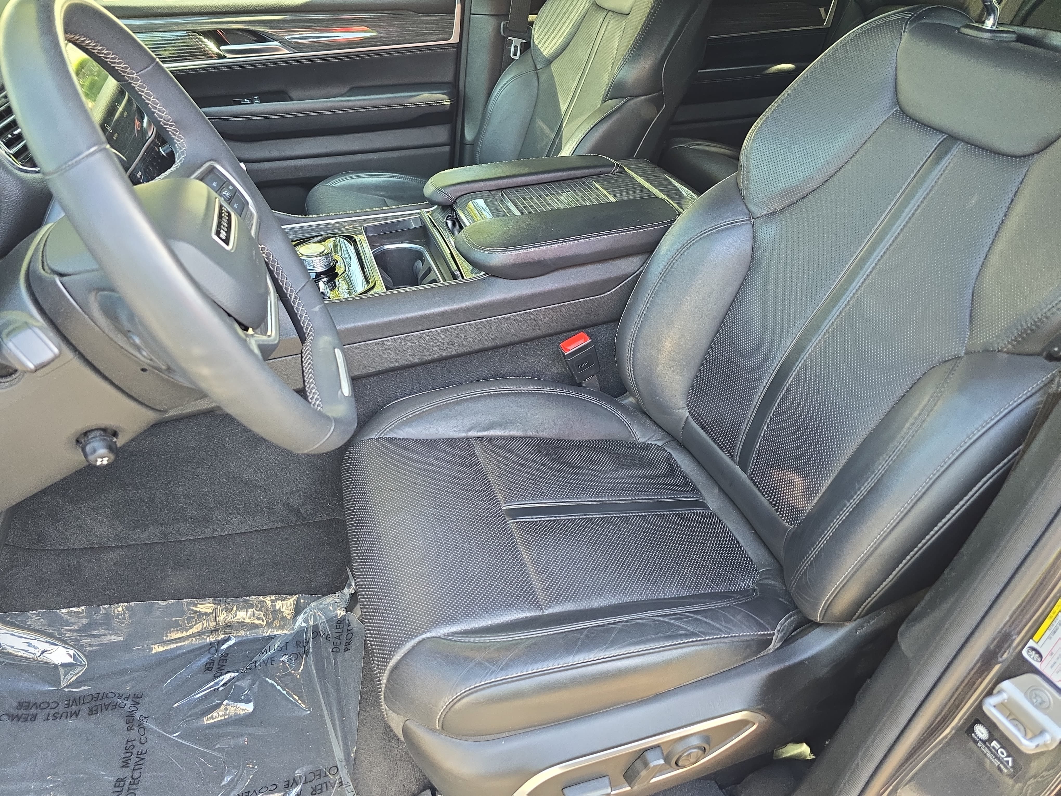 Used 2022 Jeep Wagoneer Series II w/ Premium Group I AWD/4WD image 15