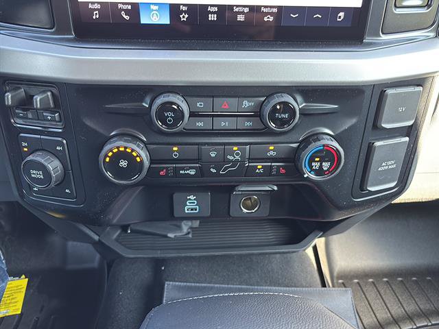 New 2026 Ford F250 XLT w/ XLT Premium Package AWD/4WD image 24