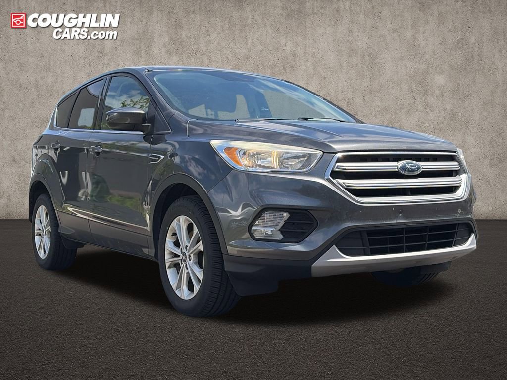Used 2017 Ford Escape SE FWD 360° Tour