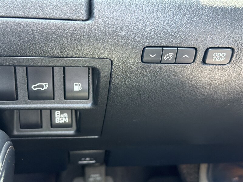 Used 2013 Lexus RX 450h FWD w/ Navigation Pkg image 21