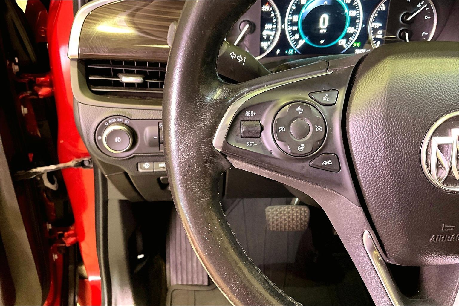 Used 2020 Buick Envision Premium w/ Driver Confidence Package AWD/4WD image 11