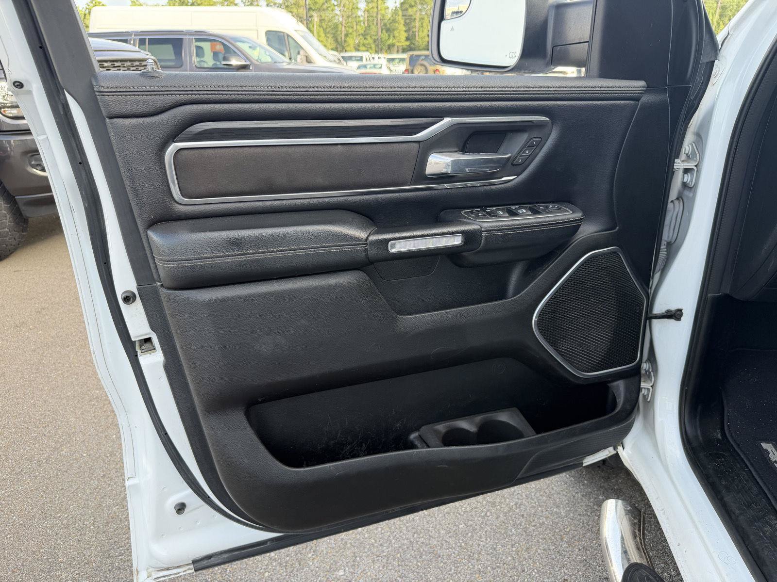 Used 2023 RAM 1500 Laramie AWD/4WD image 16