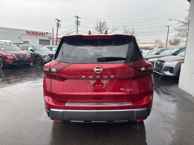 Used 2025 Nissan Rogue SL w/ Tech Package AWD/4WD image 3