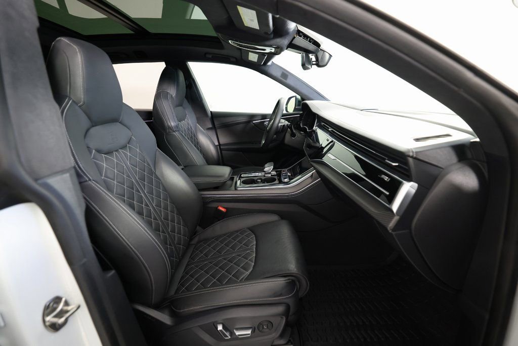 Used 2024 Audi SQ8 Prestige AWD/4WD image 10