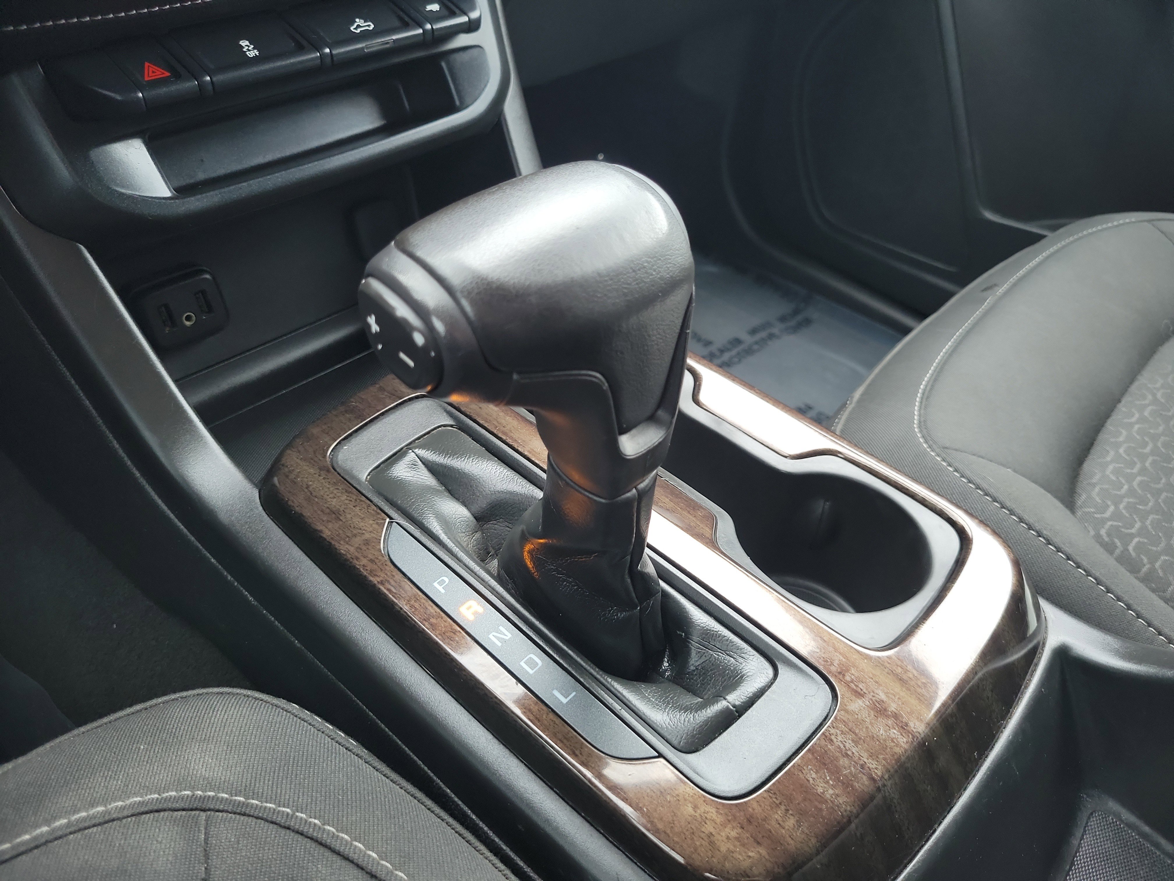 Used 2020 GMC Canyon SLE w/ Elevation Edition RWD image 21