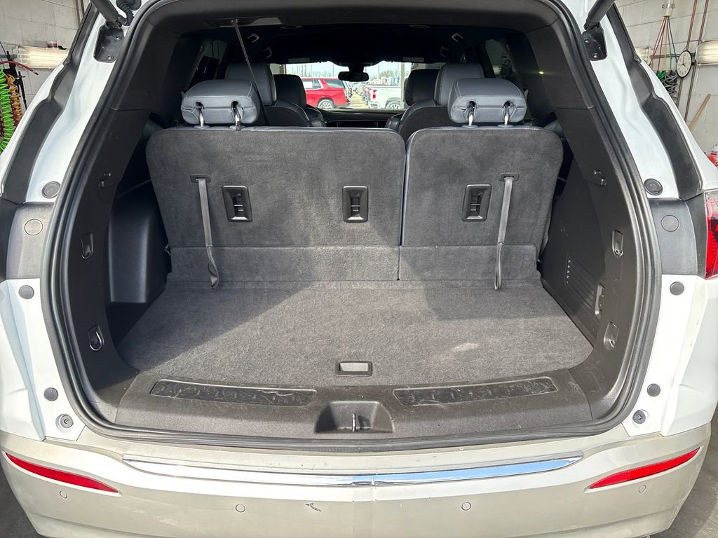Used 2022 Buick Enclave Essence FWD image 34